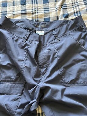 Columbia Dark Gray Cargo capri